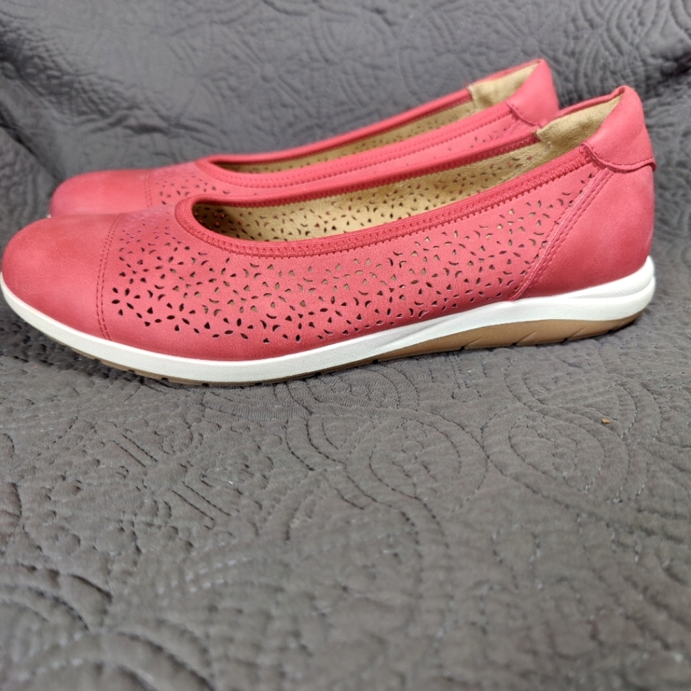 Pavers Women's Perforated Reddish Pink Slip On Ballet Flats Leather Shoes Size 8